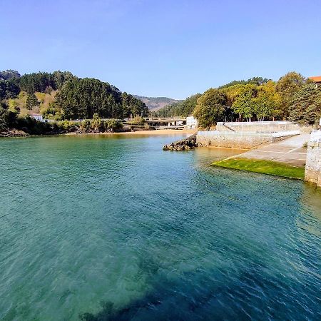 Piso Turistico Mundaka Con Opcion A Garaje Apartment Luaran gambar